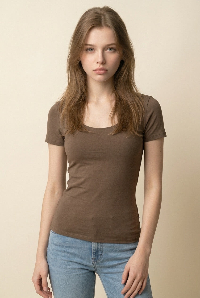 Women's Everyday Scoop Neck Tee
